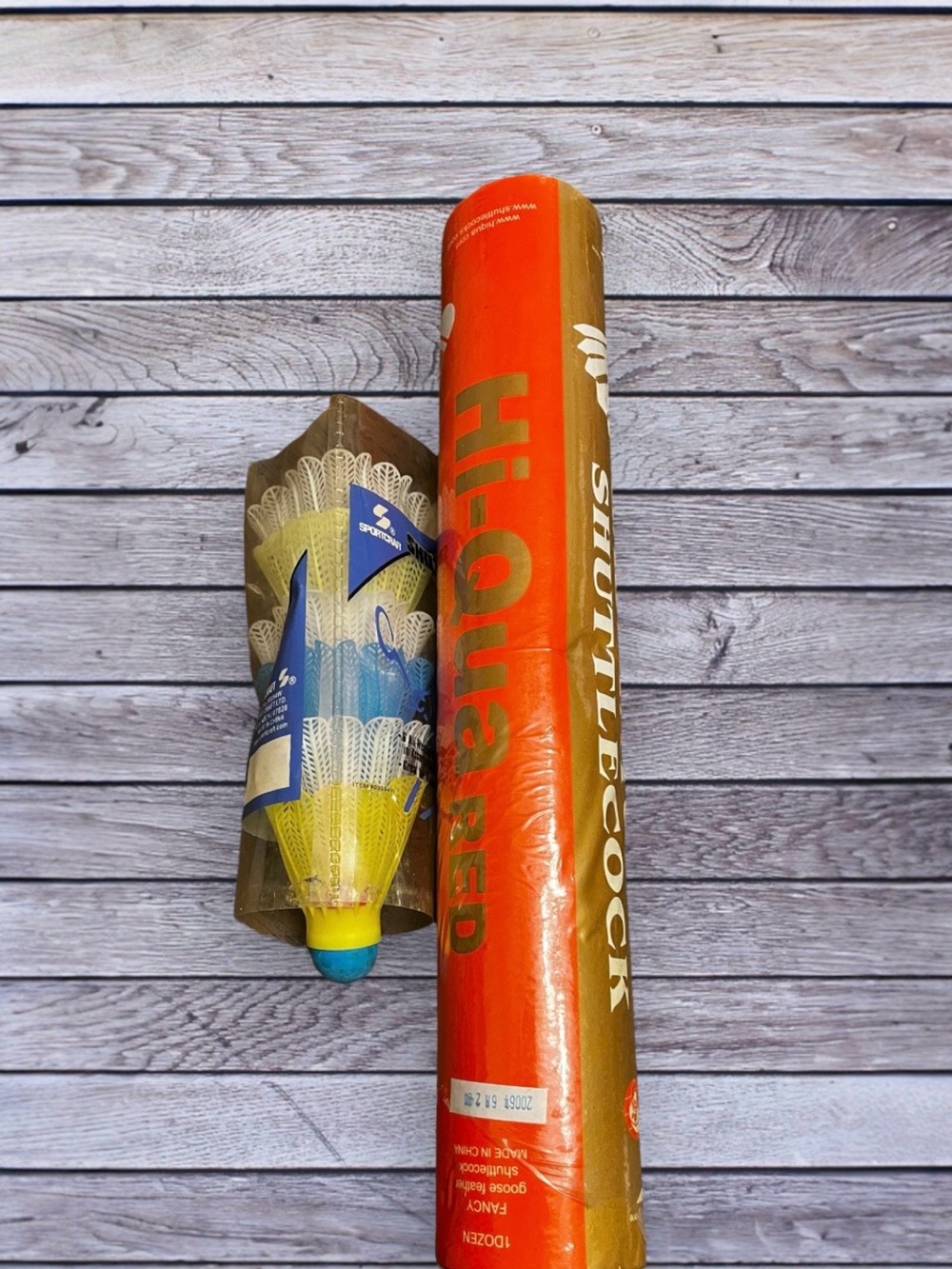 Hi-Qua Red & Yellow Badminton Shuttlecocks goose feather & plastic